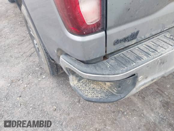 2024 GMC Sierra 1500 SLE with VIN 1GTUUBED1RZ120282, listed as a IAAI auction lot 42236278 with Not provided miles and . Bid and sale history available at DreamBid. Image 21.