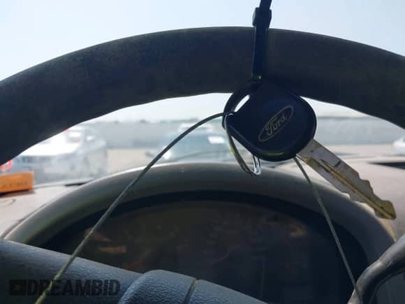 2007 Ford F-150 XL с VIN 1FTRF12W77KC72556, выставлен на аукционе IAAI как лот 43179126 с пробегом Не указан миль и . История ставок и продаж доступна на DreamBid. Изображение 11.