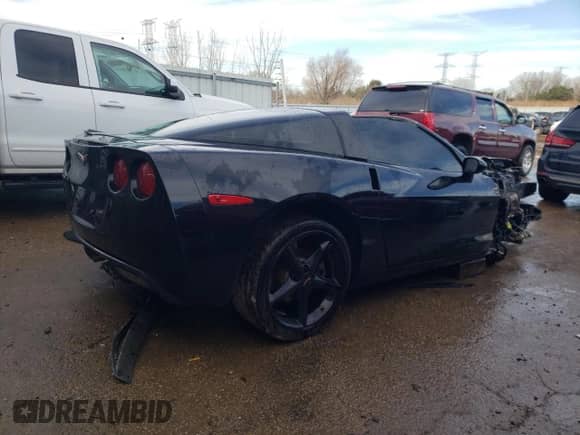 2013 Chevrolet Corvette 1LT with VIN 1G1YA2DW3D5110195, listed as a Copart auction lot 81255114 with 99,999 mi miles and Clean title. Bid and sale history available at DreamBid. Image 3.