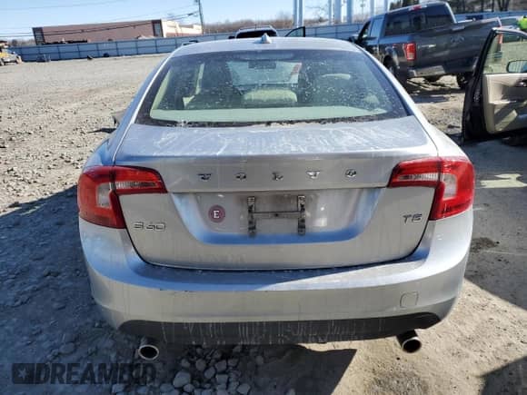 2013 Volvo S60 T5 Premier with VIN YV1612FS5D1227917, listed as a Copart auction lot 46411165 with 71,465 mi miles and Salvage title. Bid and sale history available at DreamBid. Image 6.