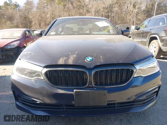 2017 BMW 5 Series 540i xDrive с VIN WBAJE7C35HG890306, выставлен на аукционе IAAI как лот 41274014 с пробегом 84 604 миль миль и . История ставок и продаж доступна на DreamBid. Изображение 6.