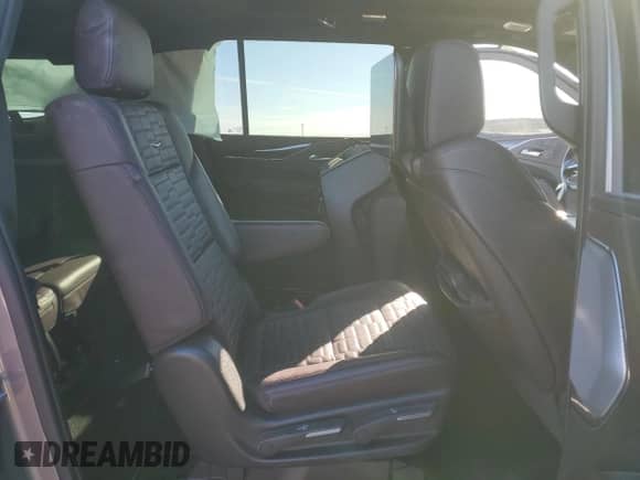 2023 Cadillac Escalade ESV 4WD Sport Platinum с VIN 1GYS4RKL7PR112464, выставлен на аукционе Copart как лот 88151315 с пробегом 15 744 миль миль и Списание • Salvage title. История ставок и продаж доступна на DreamBid. Изображение 11.