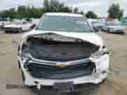 2021 Chevrolet Traverse LS z VIN 1GNERFKW3MJ108863, wystawiony jako Copart lot #69929665 z przebiegiem 56 413 mil mil oraz Szkoda całkowita • Salvage title. Historia ofert i sprzedaży dostępna na DreamBid. Obrazek 5.