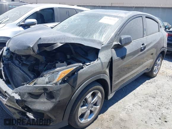 2020 Honda HR-V LX z VIN 3CZRU5H34LM718640, wystawiony jako IAAI lot #42138134 z przebiegiem 101 861 mil mil oraz . Historia ofert i sprzedaży dostępna na DreamBid. Obrazek 18.