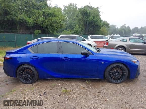 2024 Lexus IS 500 F Sport Performance z VIN JTHAP1D21R5006406, wystawiony jako IAAI lot #42942550 z przebiegiem 8 675 mil mil oraz . Historia ofert i sprzedaży dostępna na DreamBid. Obrazek 13.