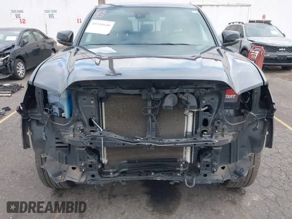 2022 Toyota Tacoma Limited с VIN 3TMGZ5AN6NM507064, выставлен на аукционе IAAI как лот 43210549 с пробегом 37 407 миль миль и . История ставок и продаж доступна на DreamBid. Изображение 6.