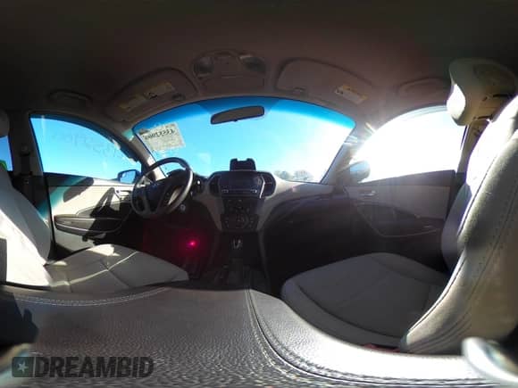 2018 Hyundai Santa Fe 2.4L с VIN 5XYZTDLB1JG569356, выставлен на аукционе IAAI как лот 43552900 с пробегом 203 509 миль миль и . История ставок и продаж доступна на DreamBid. Изображение 18.