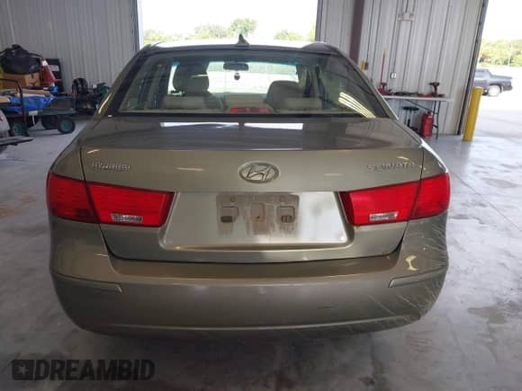 2010 Hyundai Sonata GLS с VIN 5NPET4AC5AH606220, выставлен на аукционе IAAI как лот 42932176 с пробегом 136 326 миль миль и . История ставок и продаж доступна на DreamBid. Изображение 16.