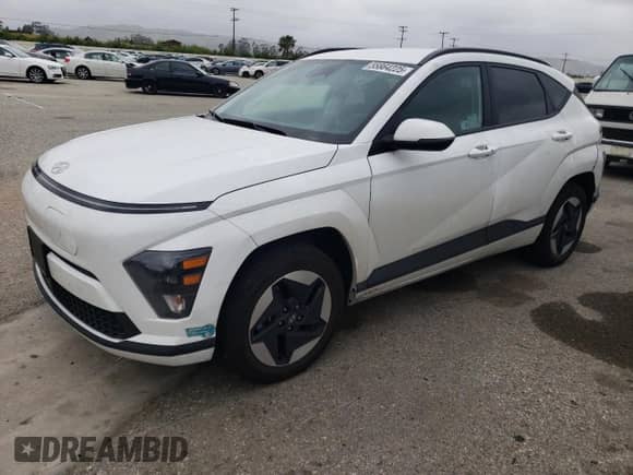2025 Hyundai Kona SEL с VIN KM8HC3A61SU022501, выставлен на аукционе Copart как лот 55864225 с пробегом 13 047 миль миль и Списание • Salvage title. История ставок и продаж доступна на DreamBid. Изображение 1.