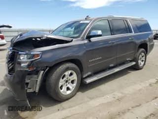 2017 Chevrolet Suburban Premier с VIN 1GNSCJKC5HR247753, выставлен на аукционе Copart как лот 66577775 с пробегом 91 360 миль миль и Списание • Salvage title. История ставок и продаж доступна на DreamBid. Изображение 1.