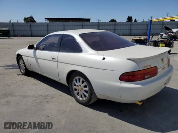 1992 Lexus SC 400 с VIN JT8UZ30CXN0014190, выставлен на аукционе Copart как лот 67066725 с пробегом 199 795 миль миль и Списание • Salvage title. История ставок и продаж доступна на DreamBid. Изображение 2.