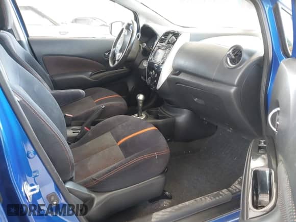 2015 Nissan Note SV z VIN 3N1CE2CP6FL364828, wystawiony jako IAAI lot #42339240 z przebiegiem 123 899 mil mil oraz . Historia ofert i sprzedaży dostępna na DreamBid. Obrazek 5.