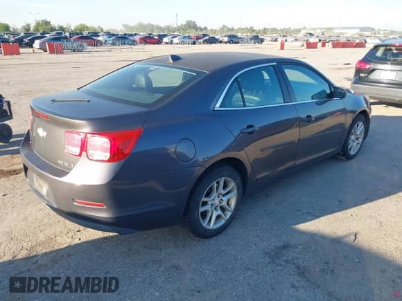 2013 Chevrolet Malibu LT with VIN 1G11C5SA8DF173288, listed as a IAAI auction lot 43336799 with 190,891 mi miles and . Bid and sale history available at DreamBid. Image 4.