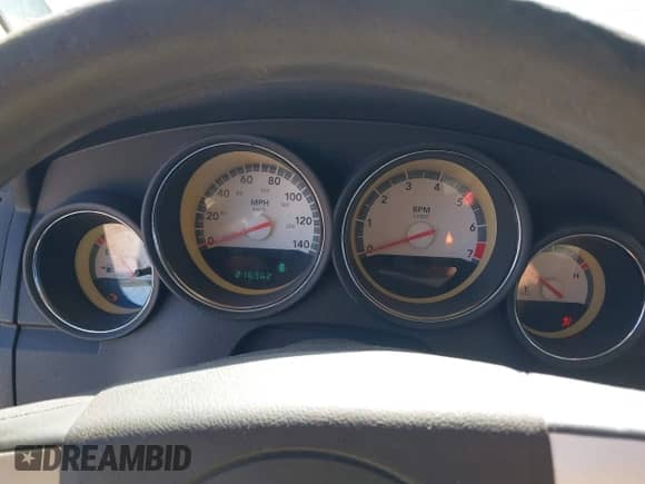 2010 Dodge Charger SXT z VIN 2B3CA3CV0AH155925, wystawiony jako IAAI lot #43505655 z przebiegiem 216 362 mil mil oraz . Historia ofert i sprzedaży dostępna na DreamBid. Obrazek 7.