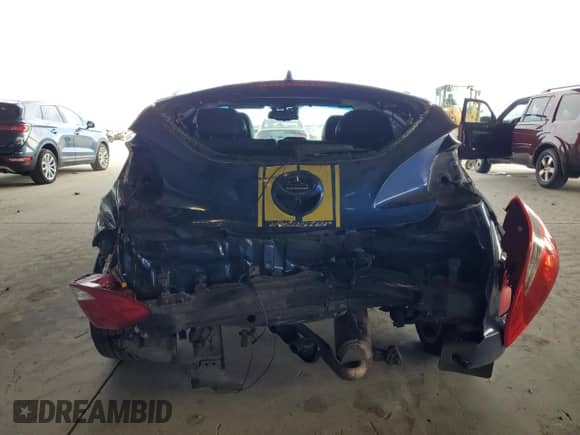 2015 Hyundai Veloster z VIN KMHTC6AD3FU241475, wystawiony jako Copart lot #71849575 z przebiegiem Nie podano mil oraz Szkoda całkowita • Salvage title. Historia ofert i sprzedaży dostępna na DreamBid. Obrazek 6.