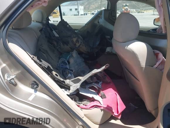 2005 Honda Accord LX с VIN JHMCM56475C004673, выставлен на аукционе IAAI как лот 42477938 с пробегом Не указан миль и . История ставок и продаж доступна на DreamBid. Изображение 8.