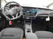 2023 Chevrolet Bolt EV 1LT z VIN 1G1FW6S07P4176502, wystawiony jako Copart lot #64961313 z przebiegiem 3 mil mil oraz . Historia ofert i sprzedaży dostępna na DreamBid. Obrazek 8.