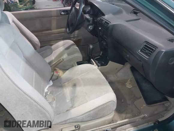 1993 Honda Accord z VIN 1HGCB7253PA033802, wystawiony jako IAAI lot #41624772 z przebiegiem 143 400 mil mil oraz . Historia ofert i sprzedaży dostępna na DreamBid. Obrazek 5.