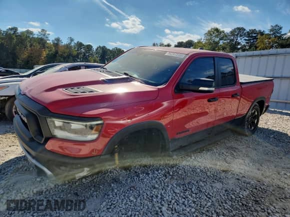 2021 Ram 1500 Rebel z VIN 1C6SRFET5MN627264, wystawiony jako Copart lot #86267315 z przebiegiem 56 225 mil mil oraz Szkoda całkowita • Salvage title. Historia ofert i sprzedaży dostępna na DreamBid. Obrazek 1.