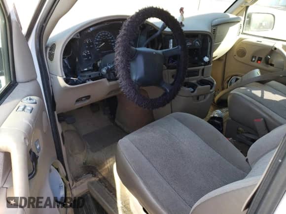2003 Chevrolet Astro с VIN 1GNEL19X73B127086, выставлен на аукционе Copart как лот 73135894 с пробегом Не указан миль и Чистый • Clean title. История ставок и продаж доступна на DreamBid. Изображение 8.