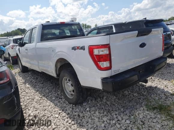 2021 Ford F-150 XL с VIN 1FTFX1E5XMKE44688, выставлен на аукционе Copart как лот 67328205 с пробегом 40 085 миль миль и На запчасти • Non repairable. История ставок и продаж доступна на DreamBid. Изображение 2.