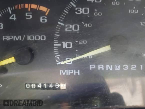 1996 Chevrolet Suburban с VIN 3GNGK26J3TG170834, выставлен на аукционе IAAI как лот 42087510 с пробегом 84 143 миль миль и . История ставок и продаж доступна на DreamBid. Изображение 15.