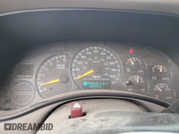 2000 GMC Sierra 1500 SLE with VIN 2GTEC19V3Y1296875, listed as a Copart auction lot 66842935 with 100,494 mi miles and Clean title. Bid and sale history available at DreamBid. Image 9.