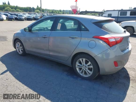 2015 Hyundai Elantra with VIN KMHD35LH6FU246118, listed as a IAAI auction lot 42425323 with Not provided miles and . Bid and sale history available at DreamBid. Image 3.