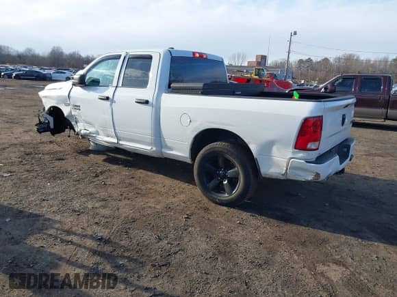 2019 Ram 1500 Express z VIN 1C6RR7FT0KS578136, wystawiony jako IAAI lot #41609846 z przebiegiem 57 888 mil mil oraz . Historia ofert i sprzedaży dostępna na DreamBid. Obrazek 3.