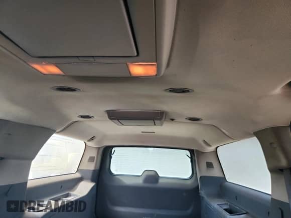 2011 Chevrolet Suburban LTZ с VIN 1GNSKKE35BR402068, выставлен на аукционе Copart как лот 80692585 с пробегом 174 491 миль миль и Списание • Salvage title. История ставок и продаж доступна на DreamBid. Изображение 10.