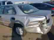 1996 Toyota Camry DX z VIN 4T1BG12K4TU818638, wystawiony jako IAAI lot #41444247 z przebiegiem 348 830 mil mil oraz . Historia ofert i sprzedaży dostępna na DreamBid. Obrazek 6.