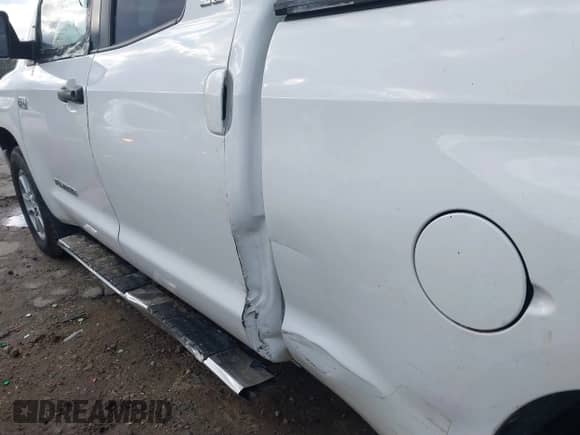 2018 Toyota Tundra SR с VIN 5TFUW5F18JX692272, выставлен на аукционе IAAI как лот 41421218 с пробегом 119 776 миль миль и . История ставок и продаж доступна на DreamBid. Изображение 18.