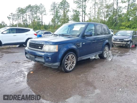2011 Land Rover Range Rover Sport HSE Lux with VIN SALSK2D40BA271741, listed as a IAAI auction lot 43371145 with 165,382 mi miles and . Bid and sale history available at DreamBid. Image 2.