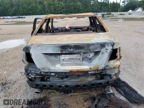 2013 Mercedes-Benz C 300 Luxury z VIN WDDGF8AB4DA834743, wystawiony jako Copart lot #65272025 z przebiegiem Nie podano mil oraz Szkoda całkowita • Salvage title. Historia ofert i sprzedaży dostępna na DreamBid. Obrazek 6.