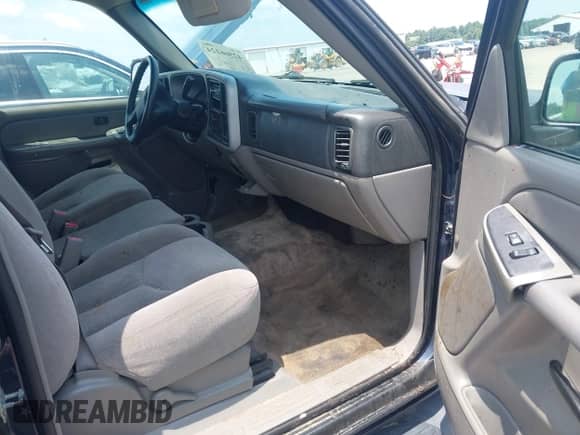 2006 Chevrolet Tahoe LS z VIN 1GNEC13V16R132111, wystawiony jako IAAI lot #42566124 z przebiegiem 296 173 mil mil oraz . Historia ofert i sprzedaży dostępna na DreamBid. Obrazek 5.