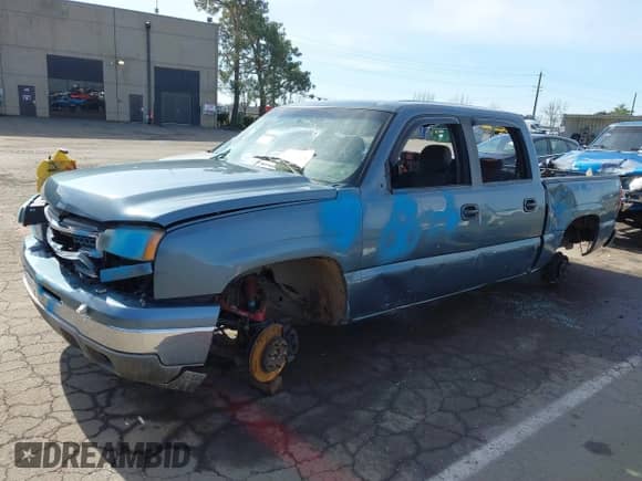 2007 Chevrolet Silverado 1500 LS с VIN 2GCEK13V271172283, выставлен на аукционе IAAI как лот 41399324 с пробегом Не указан миль и . История ставок и продаж доступна на DreamBid. Изображение 19.