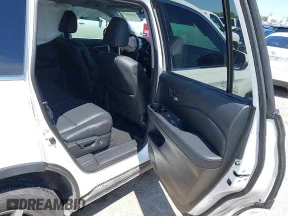 2021 Honda Pilot EX-L z VIN 5FNYF5H58MB006697, wystawiony jako IAAI lot #42898573 z przebiegiem 108 076 mil mil oraz . Historia ofert i sprzedaży dostępna na DreamBid. Obrazek 8.