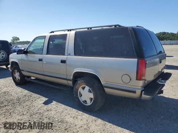 1999 Chevrolet Suburban с VIN 3GNFK16R8XG136339, выставлен на аукционе Copart как лот 55705555 с пробегом 145 130 миль миль и Списание • Salvage title. История ставок и продаж доступна на DreamBid. Изображение 2.