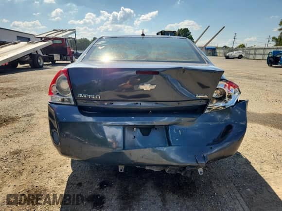 2010 Chevrolet Impala LS с VIN 2G1WA5EK2A1154500, выставлен на аукционе Copart как лот 81882175 с пробегом 241 023 миль миль и Списание • Salvage title. История ставок и продаж доступна на DreamBid. Изображение 6.