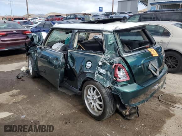 2011 MINI Hardtop S with VIN WMWSV3C57BTY24742, listed as a Copart auction lot 72329363 with Not provided miles and Non repairable. Bid and sale history available at DreamBid. Image 2.