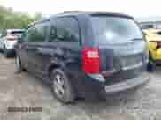 2010 Dodge Grand Caravan Hero z VIN 2D4RN3D15AR364258, wystawiony jako IAAI lot #43308161 z przebiegiem 134 822 mil mil oraz . Historia ofert i sprzedaży dostępna na DreamBid. Obrazek 3.