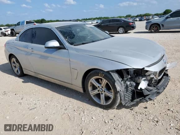 2015 BMW 4 Series 428i z VIN WBA3V7C53F5A24089, wystawiony jako Copart lot #59936155 z przebiegiem Nie podano mil oraz Szkoda całkowita • Salvage title. Historia ofert i sprzedaży dostępna na DreamBid. Obrazek 4.