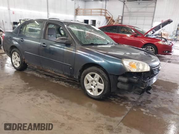 2007 Chevrolet Malibu 1LT z VIN 1G1ZT58F87F219910, wystawiony jako IAAI lot #42771047 z przebiegiem 217 731 mil mil oraz . Historia ofert i sprzedaży dostępna na DreamBid. Obrazek 1.