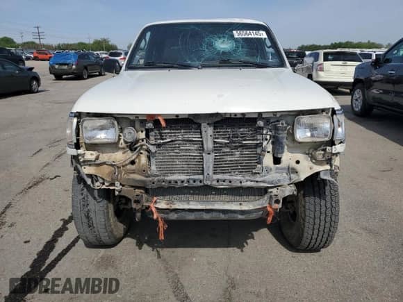 1997 Toyota Tacoma z VIN 4TAWN72N4VZ239482, wystawiony jako Copart lot #56564145 z przebiegiem 151 318 mil mil oraz Szkoda całkowita • Salvage title. Historia ofert i sprzedaży dostępna na DreamBid. Obrazek 5.