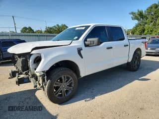 2022 Ford F-150 XLT с VIN 1FTFW1E51NFA41647, выставлен на аукционе Copart как лот 71669405 с пробегом 55 042 миль миль и Списание • Salvage title. История ставок и продаж доступна на DreamBid. Изображение 1.