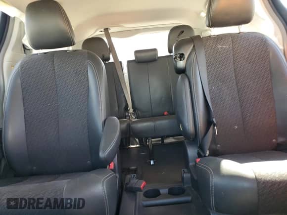 2013 Toyota Sienna SE with VIN 5TDXK3DC8DS386443, listed as a Copart auction lot 86723675 with 184,020 mi miles and Salvage title. Bid and sale history available at DreamBid. Image 10.