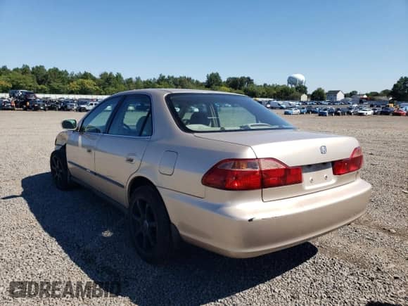 2000 Honda Accord LX с VIN 1HGCG6650YA089106, выставлен на аукционе Copart как лот 69727335 с пробегом 137 056 миль миль и Списание • Salvage title. История ставок и продаж доступна на DreamBid. Изображение 2.