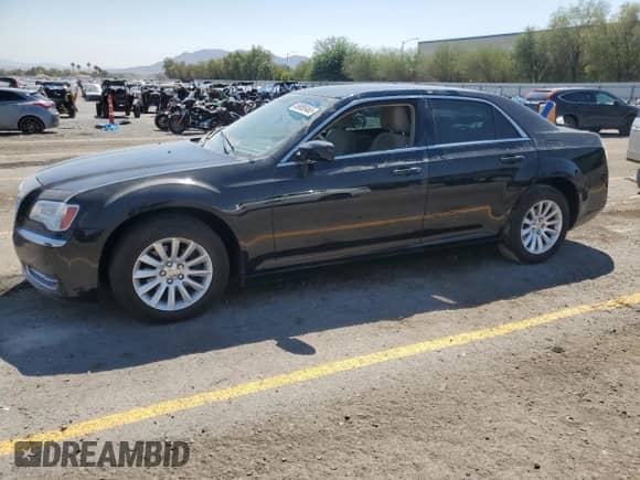 2012 Chrysler 300 z VIN 2C3CCAAG4CH104663, wystawiony jako Copart lot #69085465 z przebiegiem Nie podano mil oraz Szkoda całkowita • Salvage title. Historia ofert i sprzedaży dostępna na DreamBid. Obrazek 1.