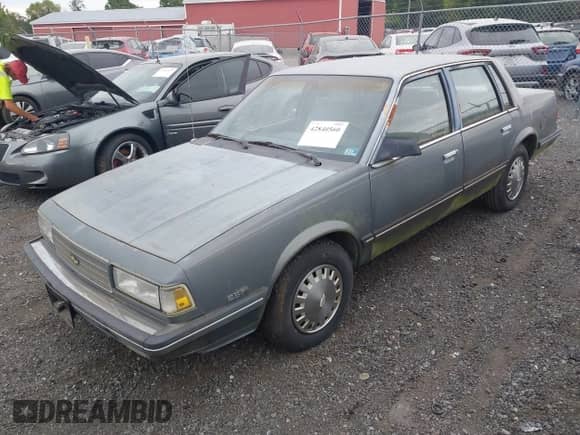 1987 Chevrolet Celebrity с VIN 2G1AW51R9H2110190, выставлен на аукционе IAAI как лот 42840560 с пробегом 140 955 миль миль и . История ставок и продаж доступна на DreamBid. Изображение 2.