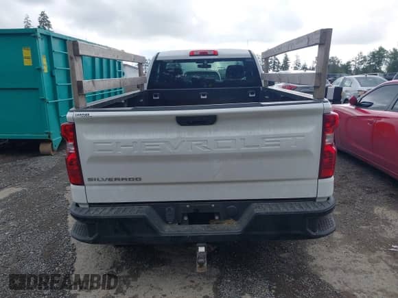 2019 Chevrolet Silverado 1500 Work Truck z VIN 3GCNYAEH9KG199986, wystawiony jako IAAI lot #42322710 z przebiegiem 35 160 mil mil oraz . Historia ofert i sprzedaży dostępna na DreamBid. Obrazek 16.